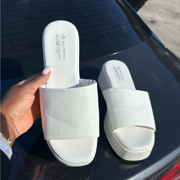CALL IT SPRING | White Sandals | Size: 10 - Picture 3 of 5